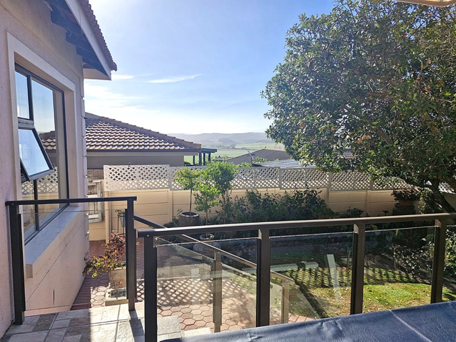 3 Bedroom Property for Sale in Reebok Western Cape
